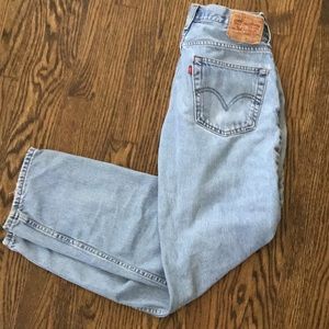 Levi’s 550 fits like a size 8